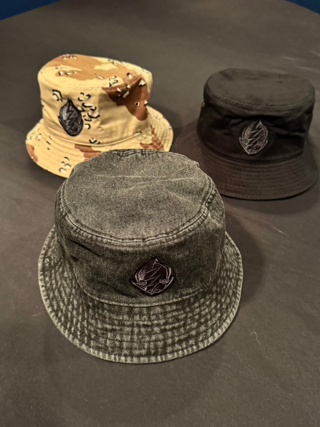 Bucket hat: HAKAIDERS – Potziland Records